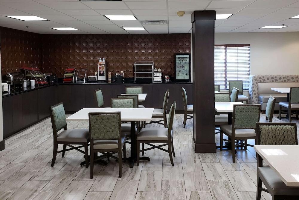Wingate By Wyndham Savannah I-95 North Port Wentworth Εξωτερικό φωτογραφία