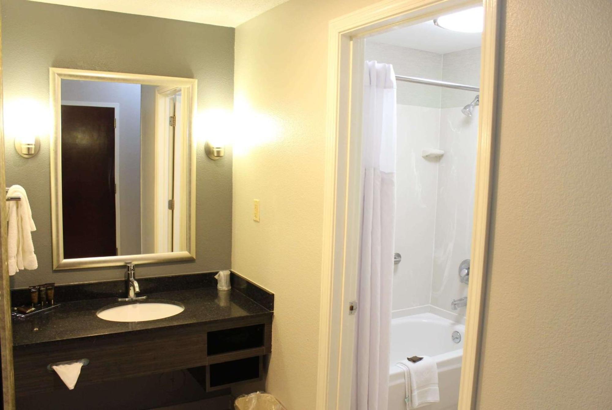 Wingate By Wyndham Savannah I-95 North Port Wentworth Εξωτερικό φωτογραφία